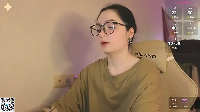 Luna Moon13 online show from 04/18/26, 02:26