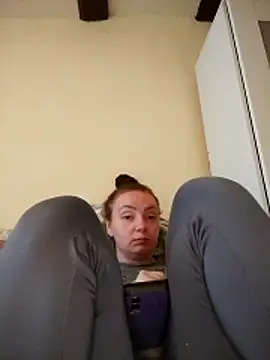 Bella-Monroe online show from 04/10/26, 04:23