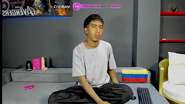 Snapshot of Ender_h0tt chatting on 06/26/26, 01:37 Ender h0tt online show from 06/26/26, 01:37