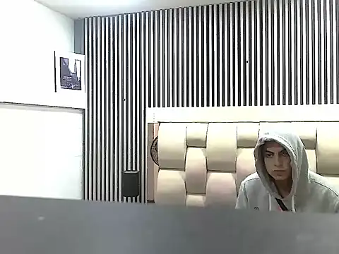 Alex Wolft online show from 05/13/26, 11:40