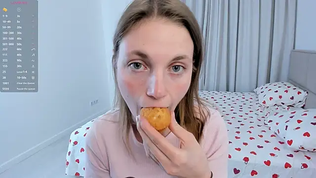 ErinnPieloch online show from 04/04/26, 06:27