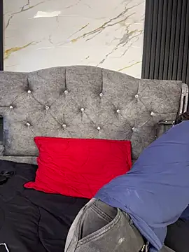 Bunny fire online show from 04/24/26, 07:05