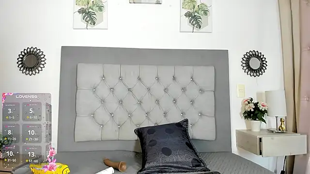 Arya Grey online show from 04/14/26, 11:38