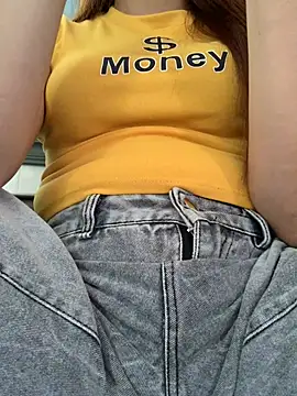 Snapshot of Meanii chatting on 03/13/26, 04:52 Meanii online show from 03/13/26, 04:52