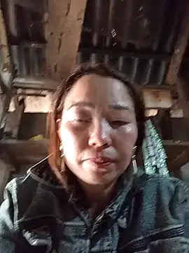 Yellow-pink online show from 04/09/26, 06:19