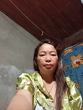 Yellow-pink online show from 06/06/26, 10:47