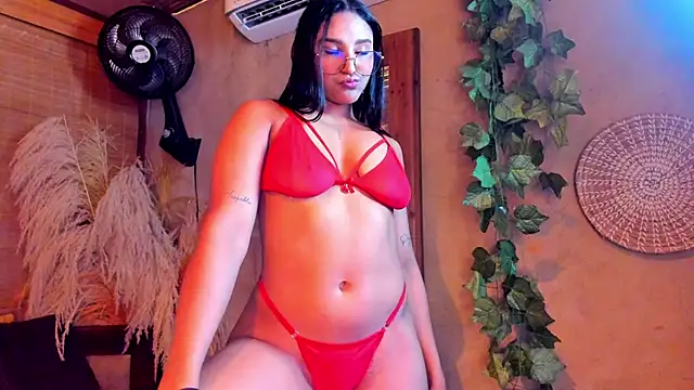 Victoria Gonzalez online show from 04/23/26, 12:29