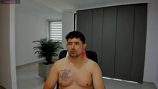 TroyeSavage online show from 03/13/26, 12:45