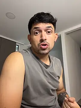 TroyeSavage online show from 03/28/26, 11:32