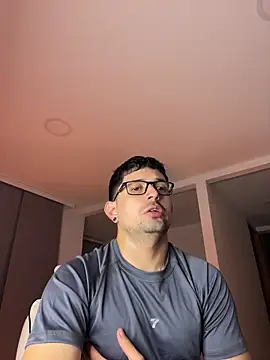 TroyeSavage online show from 06/07/26, 10:41