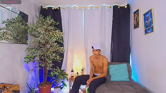 Wild lovers  online show from 06/05/26, 07:30
