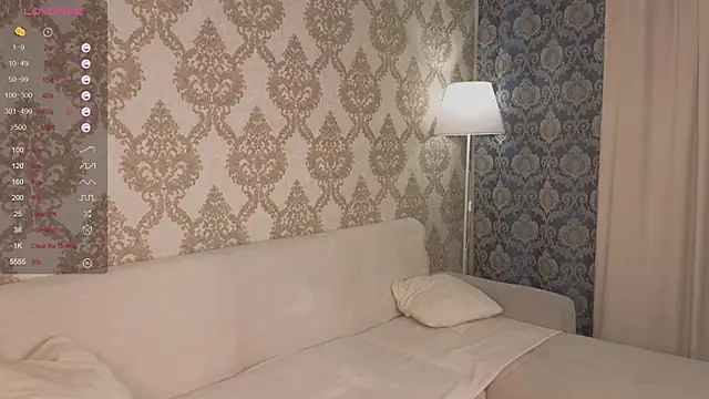 foxy bloomm online show from 04/26/26, 01:09