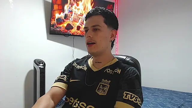 JUAN CAMILOXXX online show from 04/21/26, 03:57