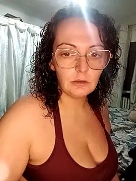 gloww877 online show from 04/01/26, 06:27