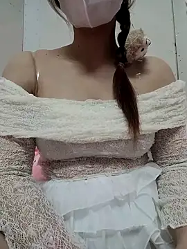 Milk-mlen037 online show from 04/22/26, 12:07