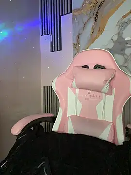 NATHASHA EC online show from 04/15/26, 01:18