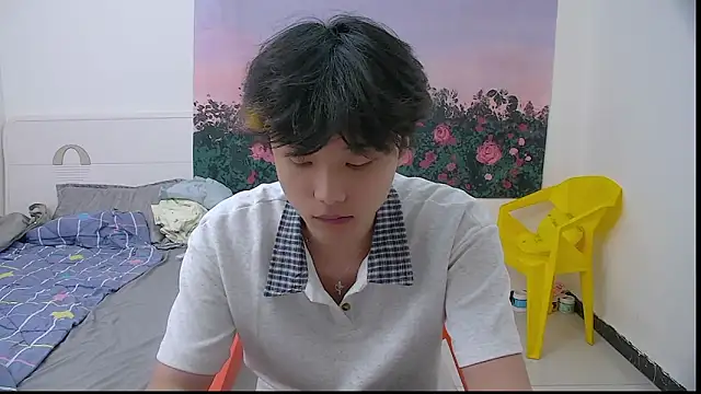 icecream-002 online show from 05/05/26, 11:51