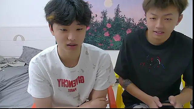 icecream-002 online show from 05/07/26, 05:35