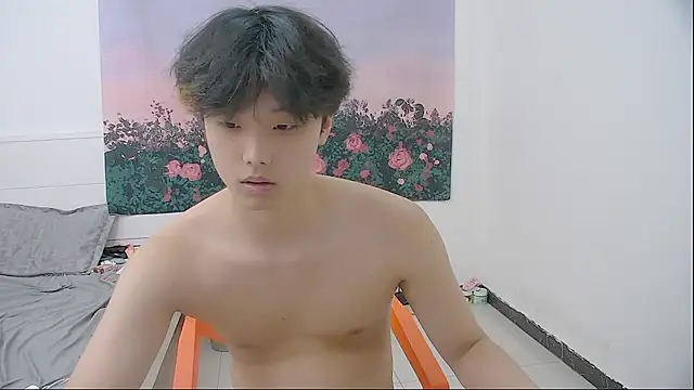 icecream-002 online show from 05/29/26, 12:25