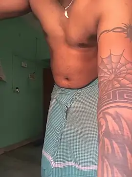 Snapshot of kamasutra012345 chatting on 05/26/26, 07:04 kamasutra012345 online show from 05/26/26, 07:04