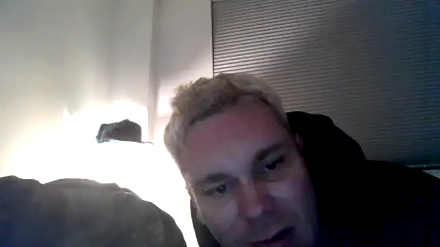 Snapshot of occasionalride1 chatting on 06/11/26, 08:34 occasionalride1 online show from 06/11/26, 08:34