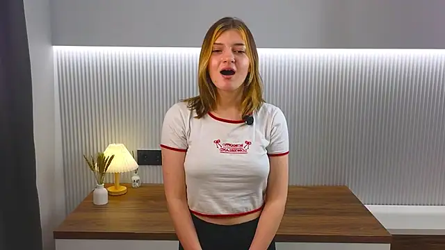 KatinaSalvetti online show from 03/15/26, 05:41