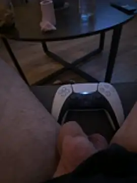 Snapshot of playermax chatting on 04/05/26, 10:18 playermax online show from 04/05/26, 10:18