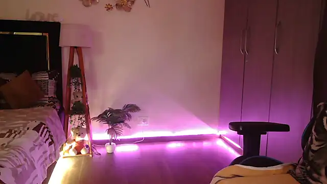 NaughtyUrus online show from 07/17/26, 10:00