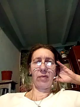 Tania9876 online show from 04/02/26, 09:23