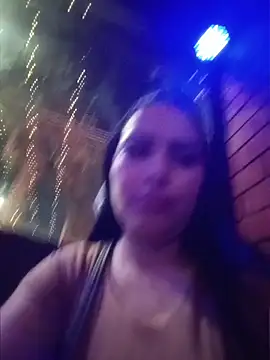 Snapshot of Karla__Morrison chatting on 05/17/26, 02:42 Karla Morrison online show from 05/17/26, 02:42