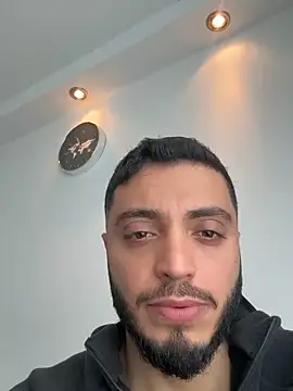 Snapshot of SoftAmjad chatting on 05/17/26, 12:23 SoftAmjad online show from 05/17/26, 12:23