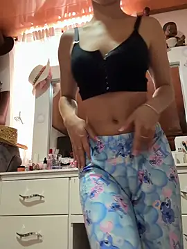 nami rosee online show from 04/04/26, 04:26