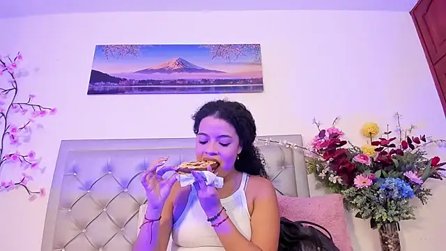 katie  bloom online show from 03/17/26, 04:43