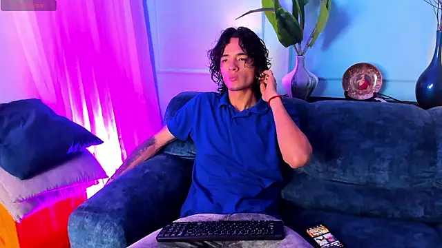 Skinny Mac online show from 03/23/26, 02:21