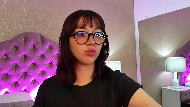 LilithBluum online show from 04/17/26, 11:46