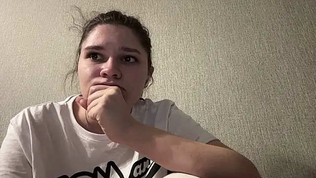 Emmiebutwihu online show from 04/12/26, 10:09