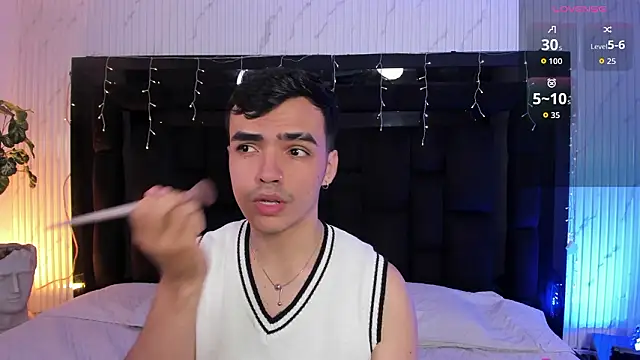 NicoKinggs  online show from 03/12/26, 12:11