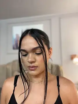 Bella-Ferrer online show from 04/21/26, 06:34