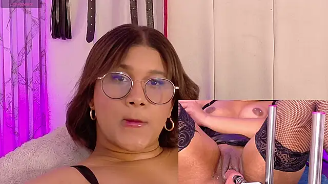 Snapshot of LorenaDuval chatting on 06/11/26, 12:32 LorenaDuval online show from 06/11/26, 12:32
