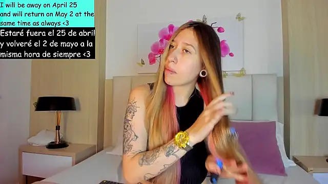 AmberVegaa online show from 04/13/26, 04:23
