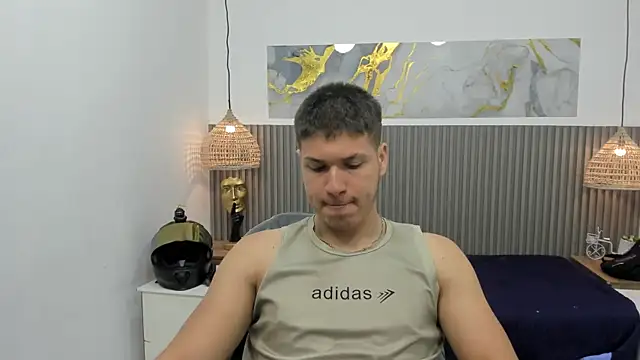 AlessandroFranco online show from 04/28/26, 01:27