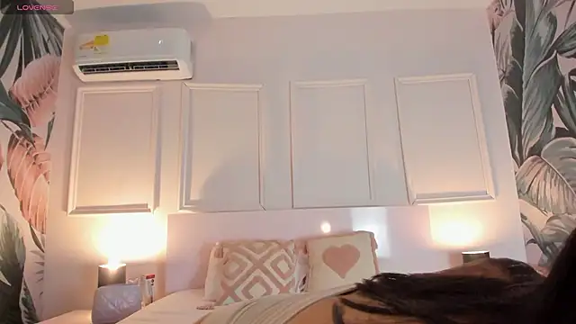 Adalyn Cute online show from 04/04/26, 07:00