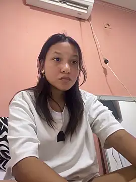 SoftPeachh online show from 04/03/26, 05:27