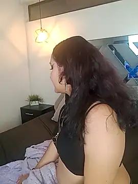 Liily Foxxy online show from 04/02/26, 10:46