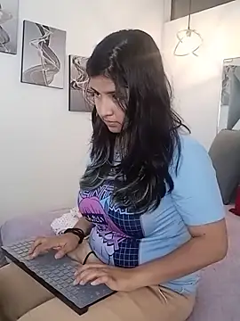 Snapshot of Liily_Foxxy chatting on 05/12/26, 11:07 Liily Foxxy online show from 05/12/26, 11:07