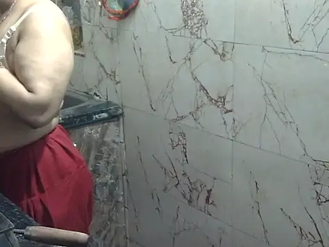 HouseWife4466 online show from 03/18/26, 08:17