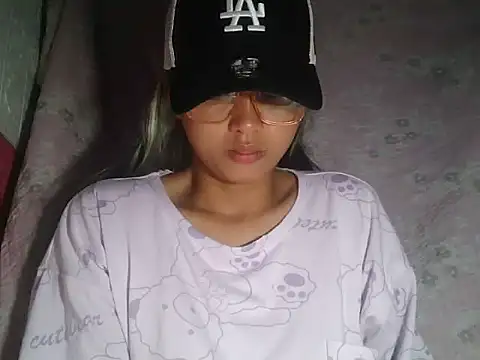 SAM SMILE XOXO online show from 03/25/26, 11:55