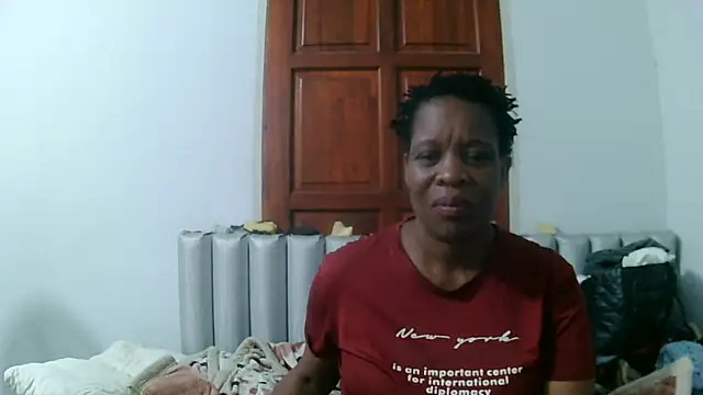 JoycyQueen online show from 04/14/26, 07:42