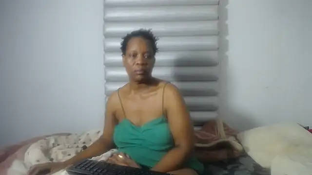 Snapshot of JoycyQueen chatting on 05/02/26, 03:17 JoycyQueen online show from 05/02/26, 03:17
