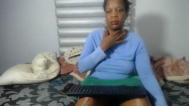 Snapshot of JoycyQueen chatting on 05/03/26, 04:57 JoycyQueen online show from 05/03/26, 04:57
